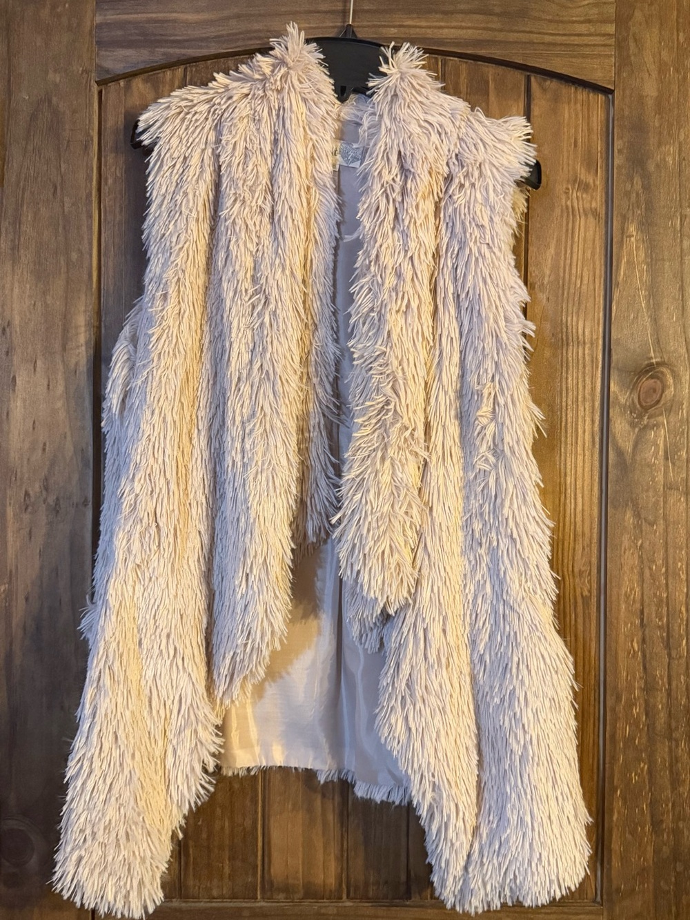 Women’s Cream Faux Fur Vest - Sleeveless Shaggy Open Front